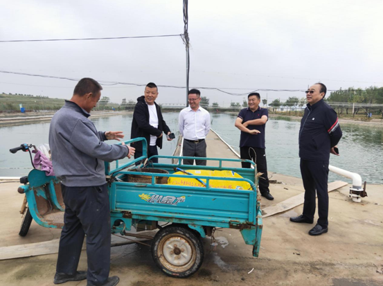 天津振兴伟业财务有限公司总经理杨振伟一行来百枣纲目参观考察