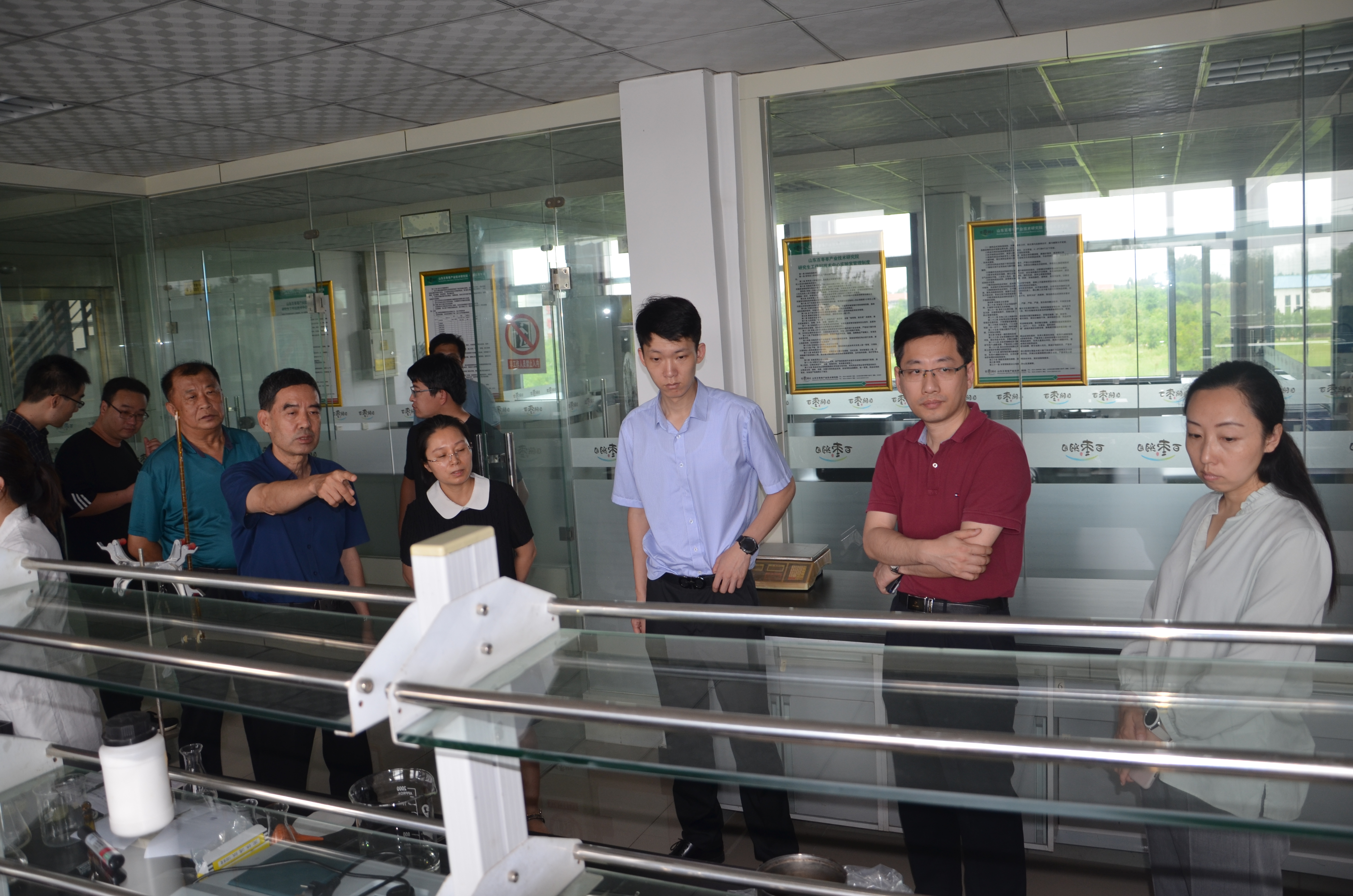 山东省科技厅专家组莅临恒运集团旗下百枣纲目考察项目