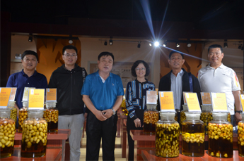 乐陵市挂职副市长黄敏一行莅临恒运能源集团 旗下农业产业百枣纲目（集团）调研