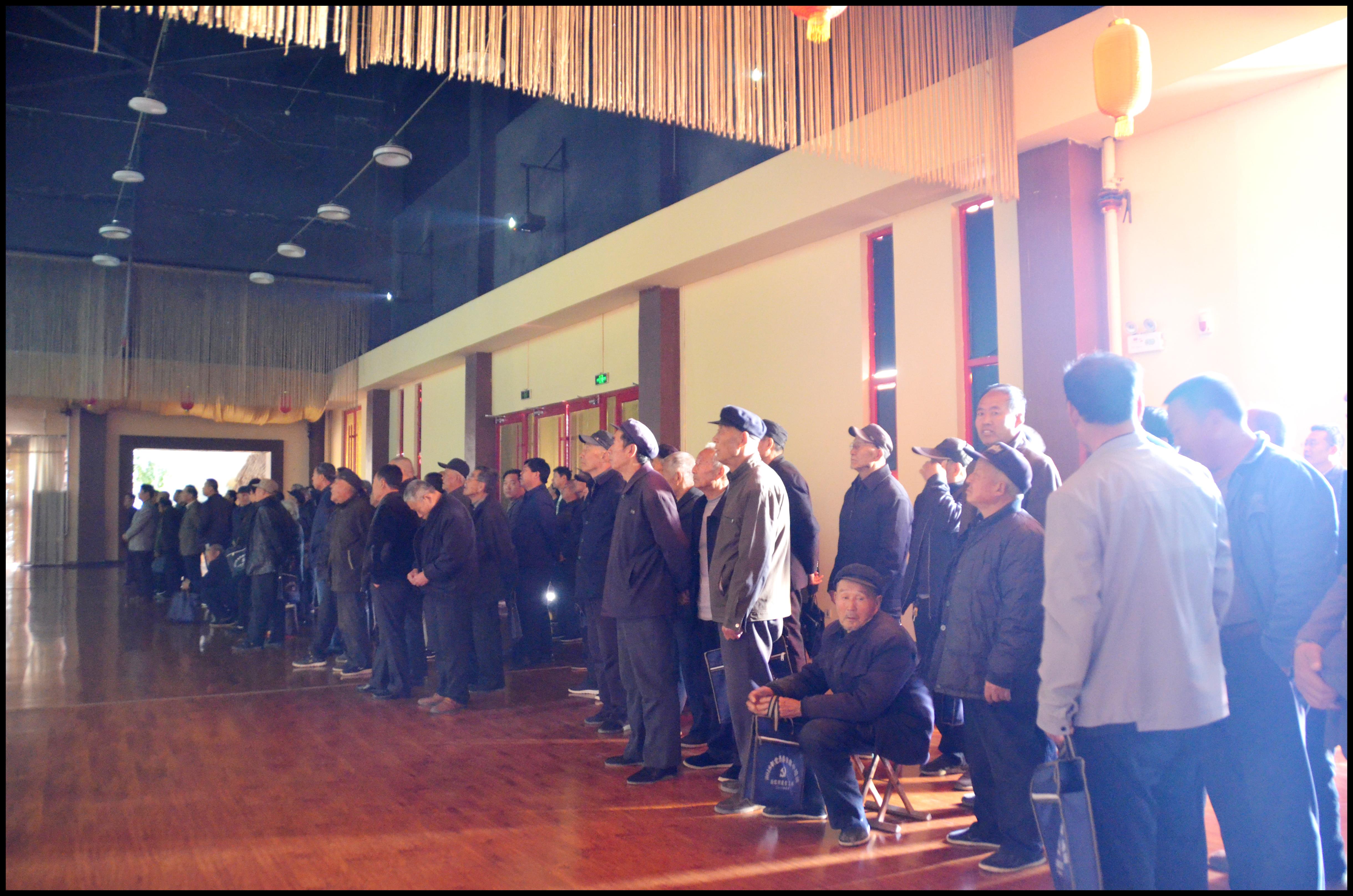 乐陵市云红街道300多名党员走进恒运集团旗下农业企业百枣纲目(集团)观摩