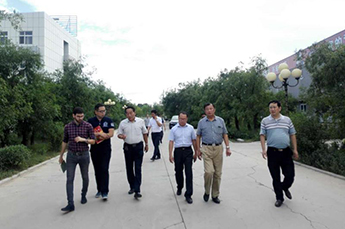 开启发展之旅 共谋多元发展 以色列考察团走进百枣纲目（集团）