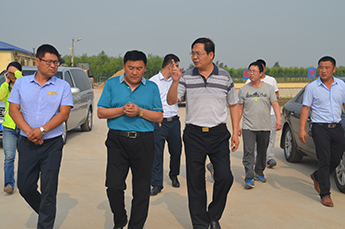 乐陵市委副书记、市长王大山一行到清洋湖水产养殖基地视察工作