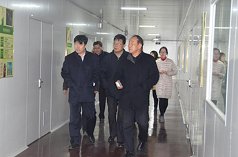 新疆建设兵团农三师团长李博一行莅临恒运能源集团旗下 农业产业百枣纲目(集团)参观调研