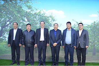 加强双方合作，共赢美好未来 登尼特集团领导一行莅临恒运能源集团旗下农业产业百枣纲目农科集团考察洽谈
