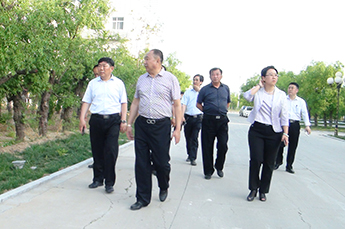 乐陵市市委副书记、市长樊廷雷一行莅临恒运能源集团旗下农业产业百枣纲目实地调研指导工作