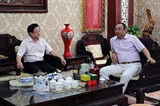 德州市领导和乐陵市领导及新闻媒体采访团一行莅临恒运能源集团考察指导工作并进行专题采访