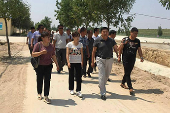 武城水产局领导一行到清洋湖考察台湾泥鳅养殖项目