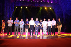 让慈善情系天下 愿爱心福满人间——恒运能源集团携手长江商学院共襄善举 为乐陵市捐赠修建座人行天桥